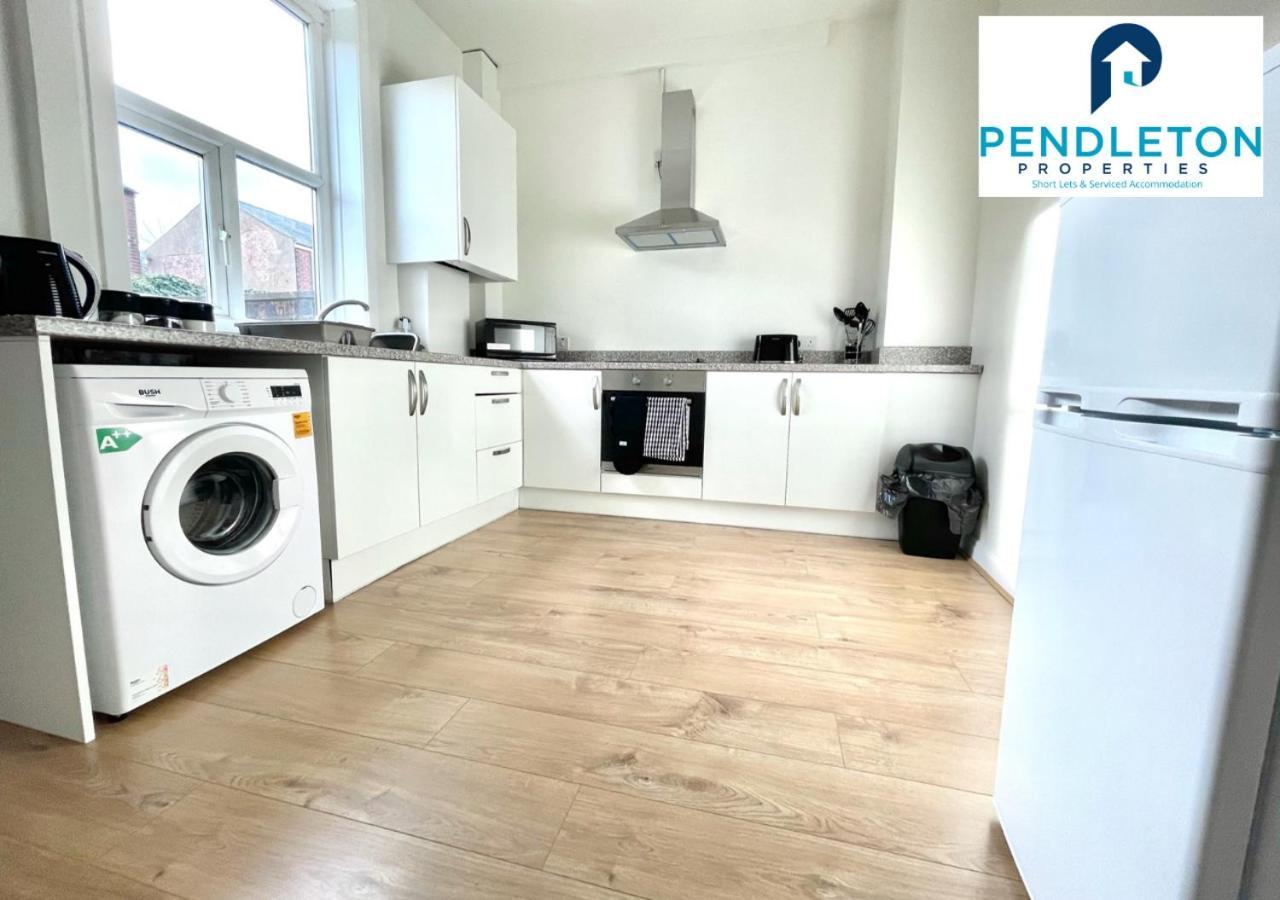 Modern 3 Bed House With Free Parking And Wi-Fi Villa Preston  Exterior foto