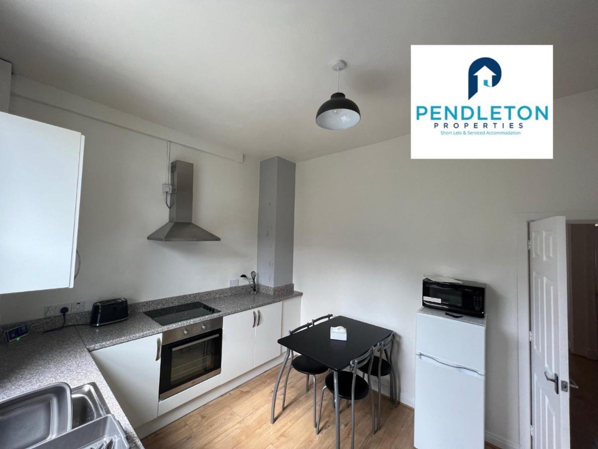 Modern 3 Bed House With Free Parking And Wi-Fi Villa Preston  Exterior foto
